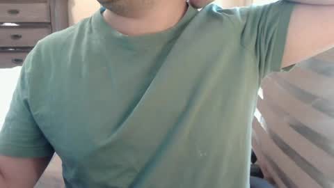 Snapshot of himbo_fox chatting on June 21, 10:34 pm Himbo fox online show from June 21, 10:34 pm