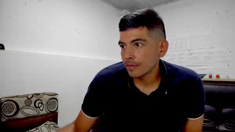 Snapshot of himoreno97 chatting on December 9, 9:58 pm Hi moreno online show from December 9, 9:58 pm