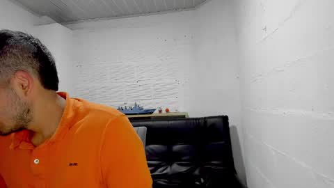 Snapshot of himoreno97 chatting on December 19, 3:07 am Hi moreno online show from December 19, 3:07 am