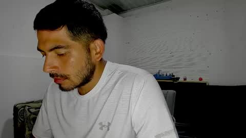 Snapshot of himoreno97 chatting on March 12, 2:09 am Hi moreno online show from March 12, 2:09 am