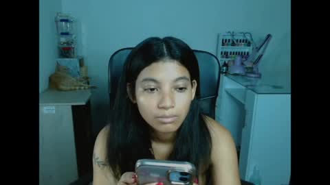 Snapshot of hinata_9 chatting on May 23, 3:56 am 0600AM-1100AM - online show from May 23, 3:56 am
