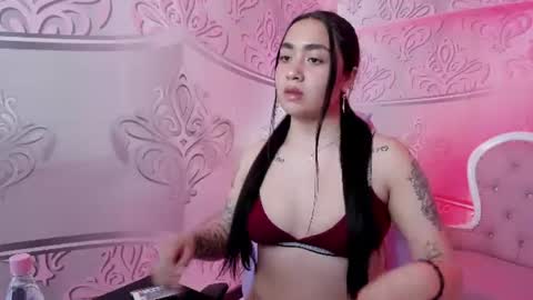 Snapshot of hinatta1_ chatting on June 16, 7:38 pm hinatta1_ online show from June 16, 7:38 pm