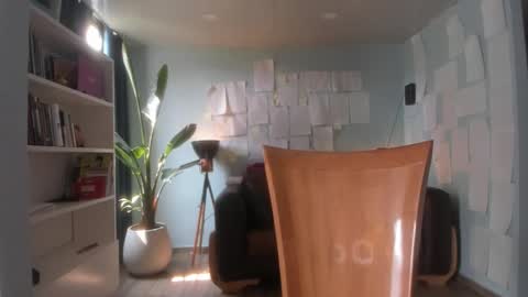 Hinnata online show from December 22, 6:38 pm