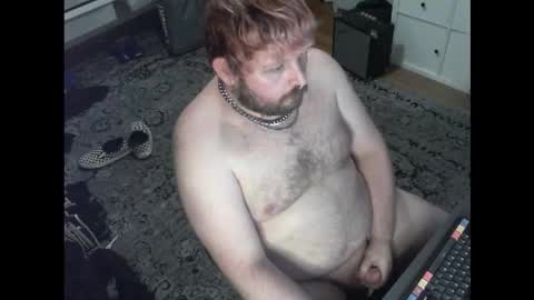 hipguy91 online show from November 5, 5:40 am