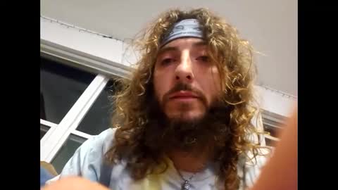 Snapshot of hippiejagain chatting on October 4, 3:15 am hippiejagain online show from October 4, 3:15 am