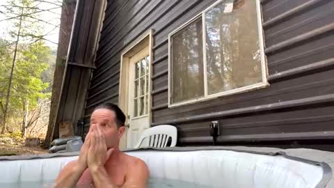 Snapshot of hippiezen chatting on March 8, 6:37 pm Hippie Jijm online show from March 8, 6:37 pm