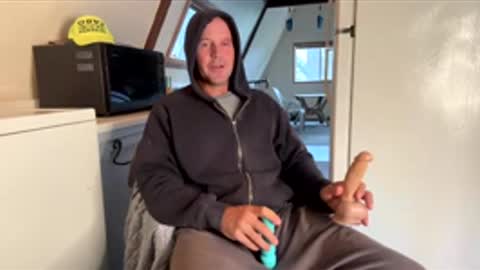 Snapshot of hippiezen chatting on February 14, 7:21 pm Hippie Jijm online show from February 14, 7:21 pm