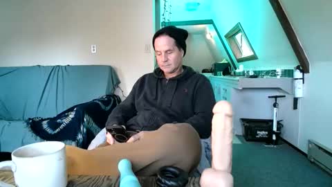 Hippie Jijm online show from March 12, 5:41 pm