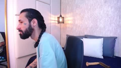 Hisoka online show from March 10, 8:03 pm