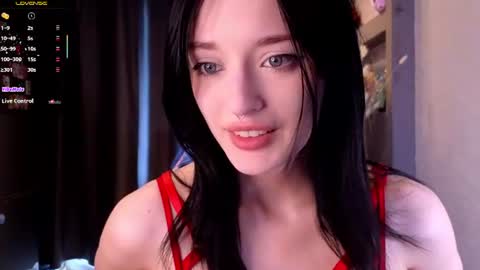Ella online show from July 12, 7:43 am