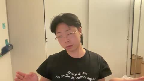 Snapshot of hisweetboy chatting on February 13, 4:08 am asian twink pdo you think im cute do you want to see my body online show from February 13, 4:08 am