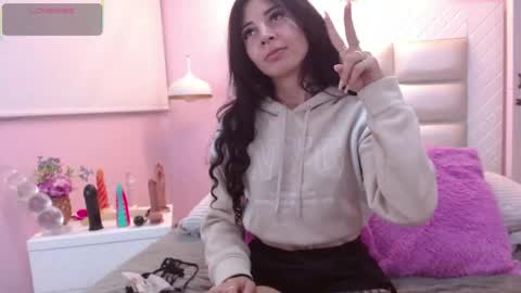 Snapshot of hiyakasudere chatting on May 19, 7:09 pm hiyakasudere online show from May 19, 7:09 pm