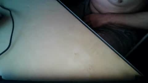 Snapshot of hmmmm39 chatting on June 20, 1:41 am hmmmm39 online show from June 20, 1:41 am