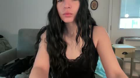 Snapshot of hoarderofpotential chatting on March 3, 8:15 pm hoarderofpotential online show from March 3, 8:15 pm