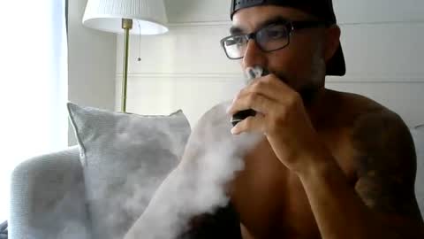 Snapshot of hocus44 chatting on August 9, 2:44 pm Arthur online show from August 9, 2:44 pm