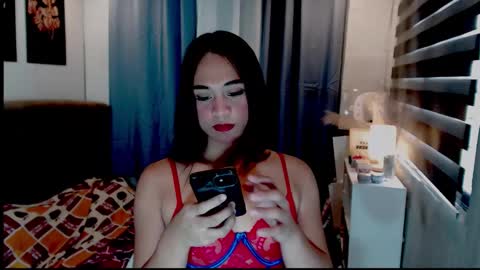 hoelymarie online show from May 4, 4:41 am