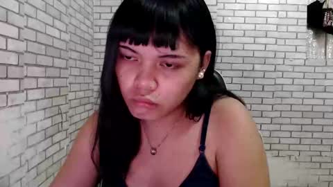 Snapshot of hoelymelissaa chatting on May 18, 9:20 pm Melissa3 online show from May 18, 9:20 pm
