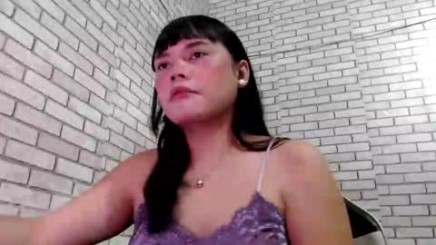 Snapshot of hoelymelissaa chatting on May 19, 7:31 pm Melissa3 online show from May 19, 7:31 pm