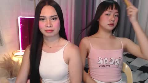 hoelymolly online show from March 7, 4:26 pm