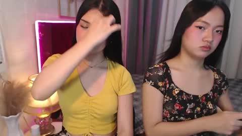 hoelymolly online show from March 28, 5:12 pm