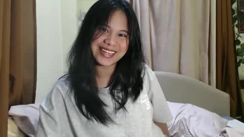 Snapshot of hoelyzhuxinn chatting on June 2, 11:12 am Zhuxinn3 online show from June 2, 11:12 am