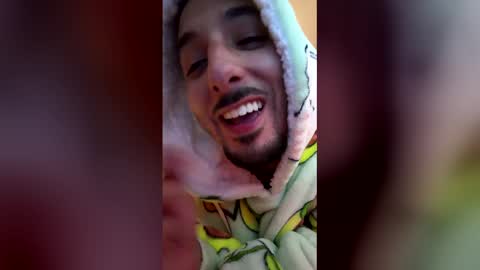 hoeskii online show from February 22, 6:57 am