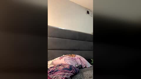 hoffman0189 online show from February 6, 2:16 am