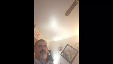 Snapshot of hoglegg99384194 chatting on July 17, 6:09 am hoglegg99384194 online show from July 17, 6:09 am