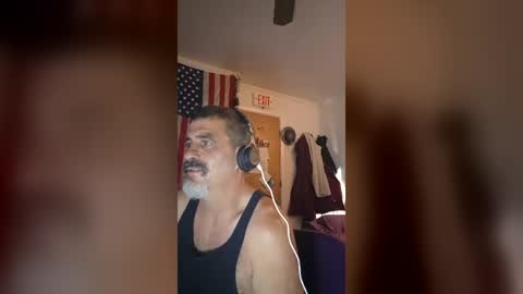 Snapshot of hoglegg99384194 chatting on July 25, 1:58 am hoglegg99384194 online show from July 25, 1:58 am