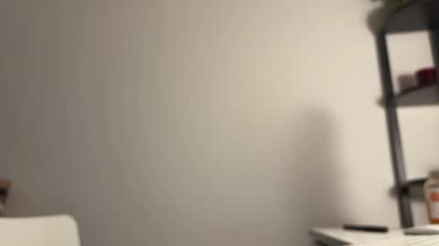 Snapshot of hola_sunflower chatting on September 26, 5:11 am amy online show from September 26, 5:11 am