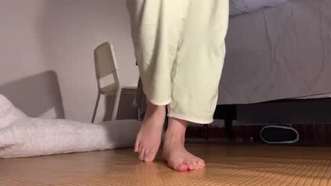 Snapshot of hola_sunflower chatting on December 14, 2:44 pm amy online show from December 14, 2:44 pm