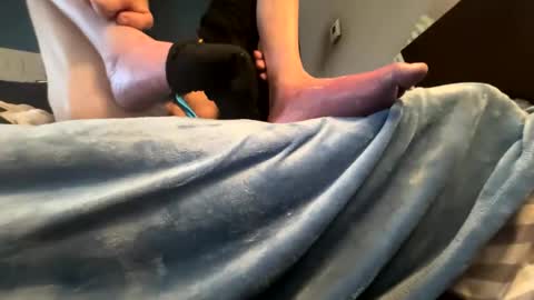 hole pig online show from April 17, 6:55 pm