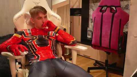 Extaz  Athrey  Howard online show from October 30, 6:41 pm