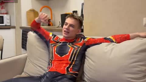 Extaz  Athrey  Howard online show from April 8, 8:20 pm