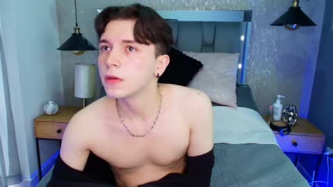 Holland online show from April 9, 1:16 pm