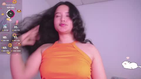 Snapshot of holly_16 chatting on January 25, 2:47 am holly_16 online show from January 25, 2:47 am