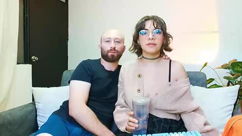 Snapshot of holly_and_honey_69 chatting on September 11, 9:26 pm Holly and Honey online show from September 11, 9:26 pm