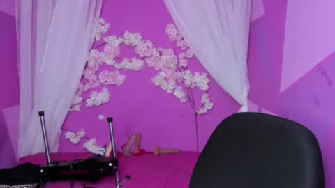 Holly  online show from October 13, 3:28 am