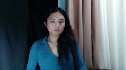 holly_maria69 online show from February 26, 4:50 pm