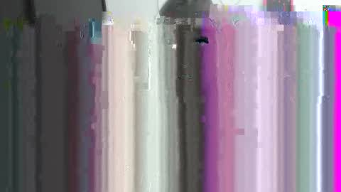 Holly online show from May 5, 8:28 pm