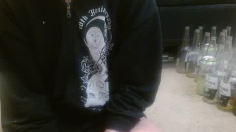 Holly Hawkes online show from April 6, 1:47 am