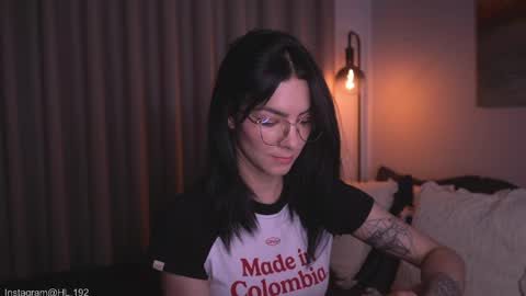 Snapshot of hollylinder_ chatting on May 6, 3:13 am Holly Linder online show from May 6, 3:13 am