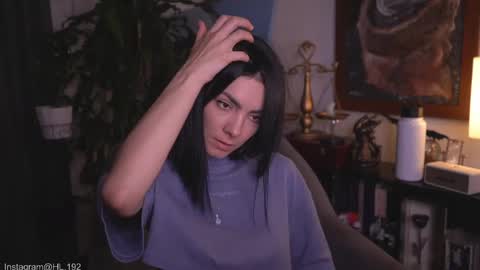 Snapshot of hollylinder_ chatting on May 27, 1:57 am Holly Linder online show from May 27, 1:57 am