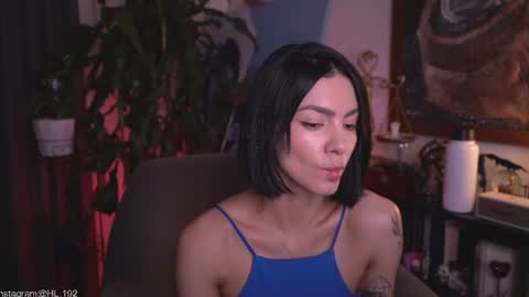 Snapshot of hollylinder_ chatting on July 12, 2:35 am Holly Linder online show from July 12, 2:35 am