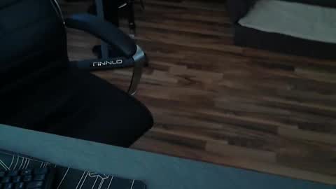 Snapshot of hollymollysucker chatting on January 6, 1:37 pm hollymollysucker online show from January 6, 1:37 pm