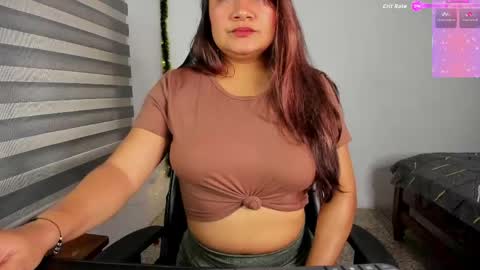 Snapshot of hollymollyxoxo chatting on May 8, 2:44 pm Molly online show from May 8, 2:44 pm
