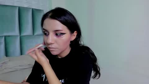 Snapshot of hollypeach_ chatting on April 30, 8:37 pm hollypeach_ online show from April 30, 8:37 pm