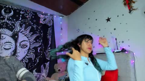 Hades and Persefone online show from April 4, 1:26 am