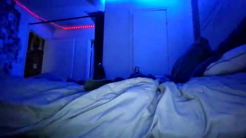 hollywoodbobby online show from May 6, 1:57 am
