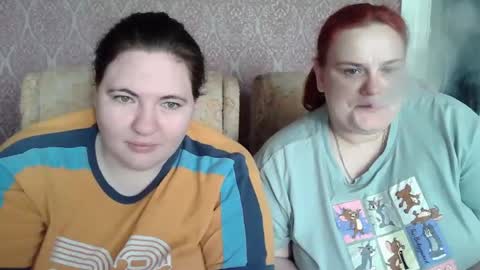 Snapshot of hollyxeva chatting on April 11, 9:35 am HollyXEva online show from April 11, 9:35 am